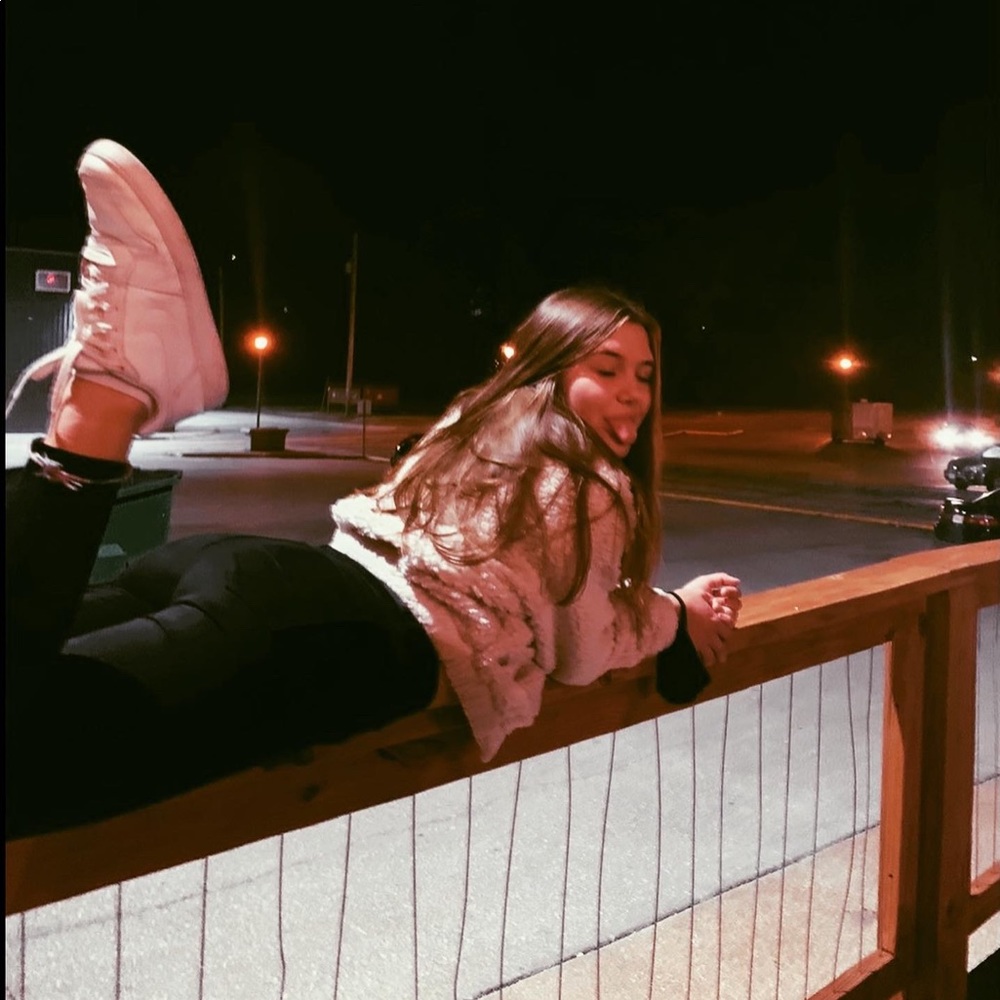 Meet your Posher, Shea